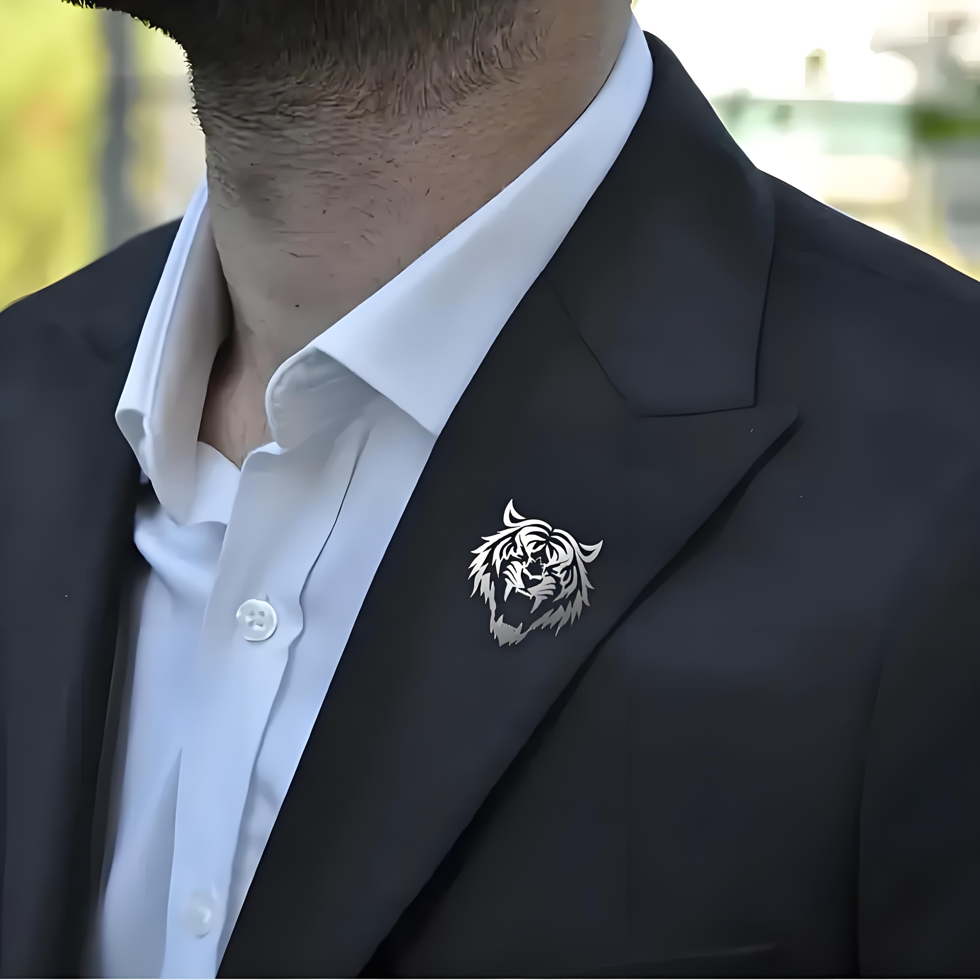 Men Accessories To Wear - Herren-Anstecknadel mit Tigerkopf aus Edelstahl, Brosche